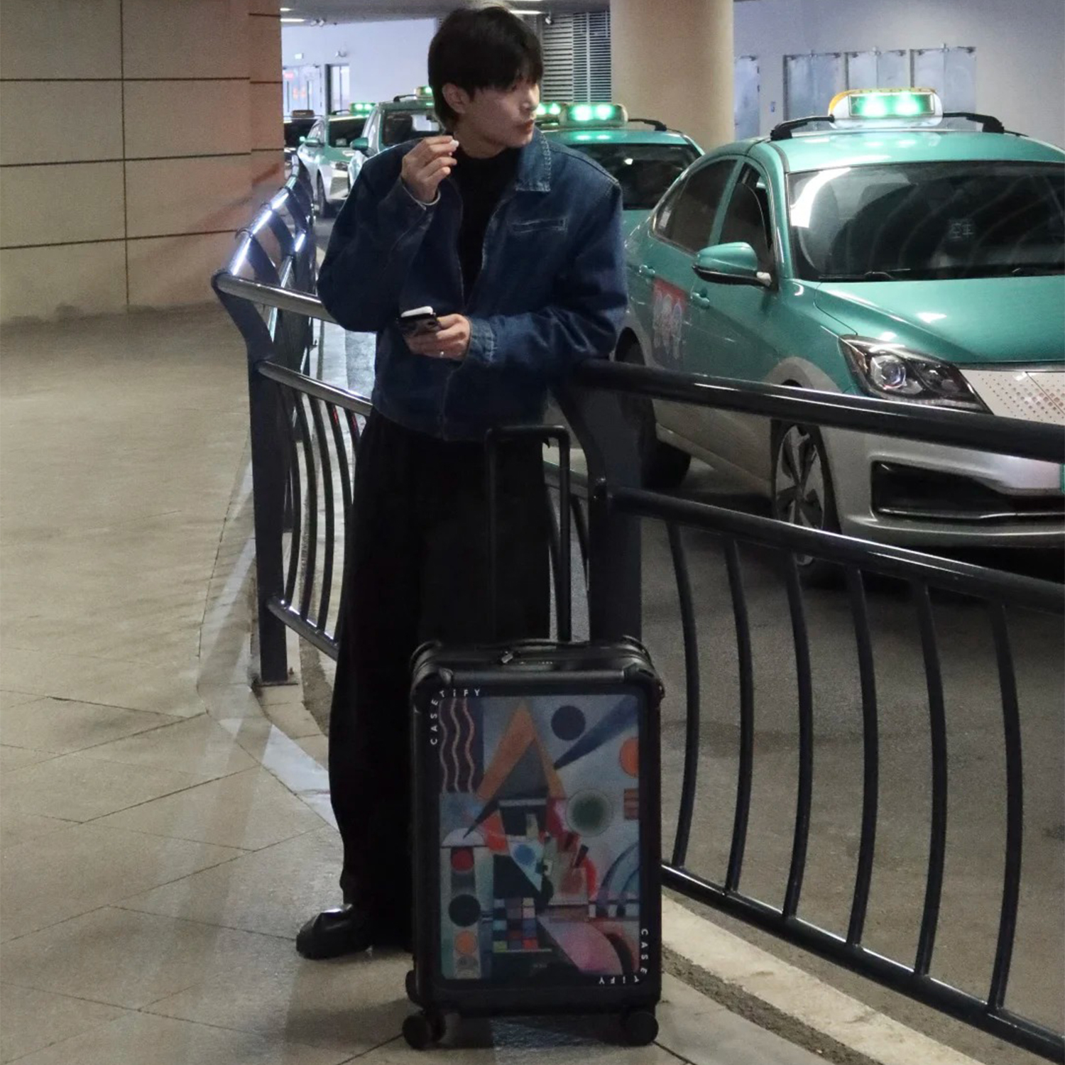 @z_bin X  Swinging CHECK-IN TRUNK SUITCASE